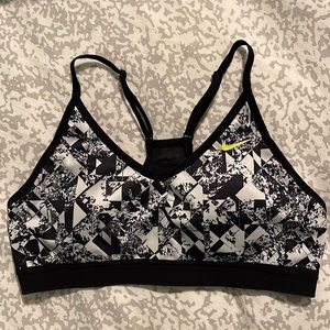 Nike Geometric Black & White Sports Bra
